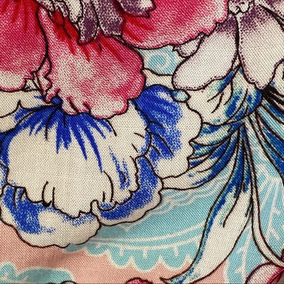 NWT LF Three Days Floral Off Shoulder Crop Top - Picture 9 of 9